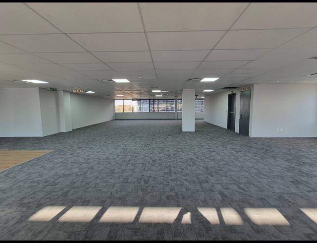 282M² OFFICE TO LET IN WOODMEAD